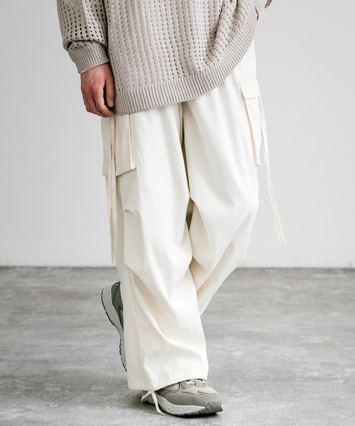 Rocky Monroe(ロッキーモンロー)の「パラシュートワイドカーゴパンツ(カーゴパンツ・メンズ・ブラック/カーキ/アイボリー/チャコール/ネイビー・M/L/XL)」の6枚目の写真