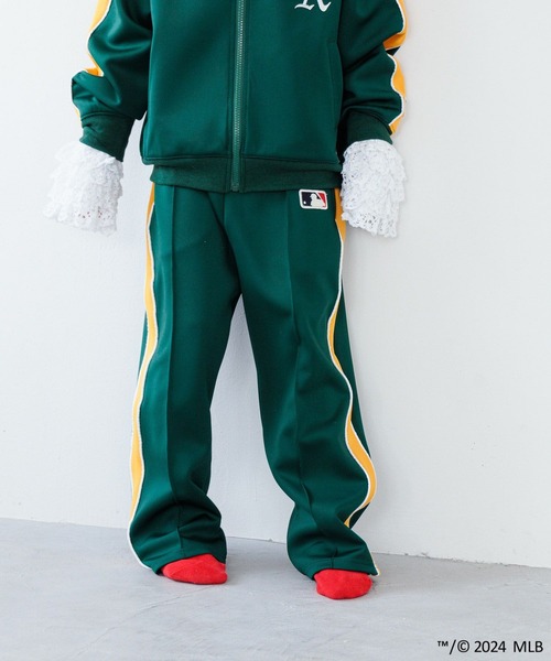 LOWRYS FARM（ローリーズファーム）の「ＭＬＢトラックパンツ　 106016（スウェットパンツ・キッズ・グリーン/レッド/ネイビー/アイボリー・120cm/140cm/150cm/130cm/110cm）」の17枚目の写真