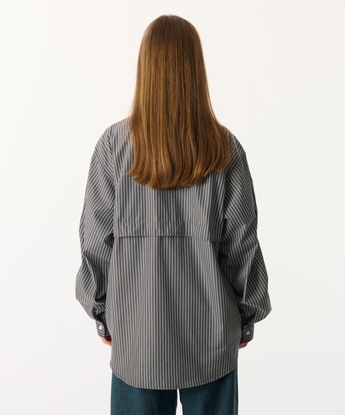 【新品タグ付き】マルチタックシャツブラウス WETTEMPT（ウィテンプト）の「MULTI POCKET TUCK SHIRT/マルチポケット