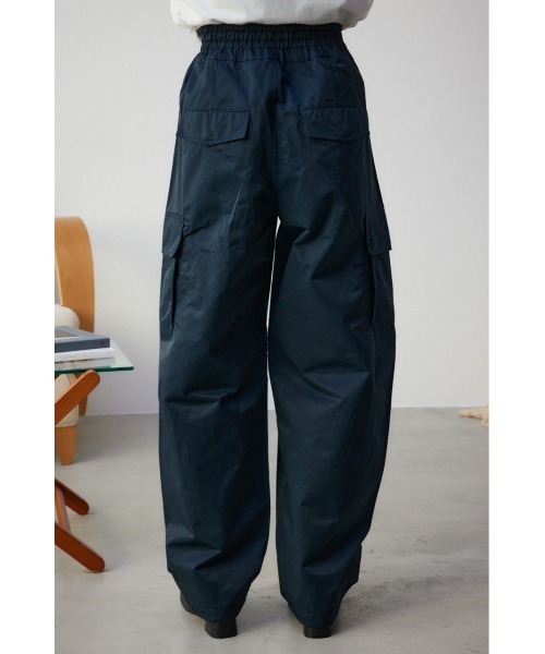 AZUL by moussy(アズールバイマウジー)の「カーブカーゴパンツ(カーゴパンツ・レディース・ライトベージュ/ダークネイビー・SMALL/MEDIUM)」の21枚目の写真