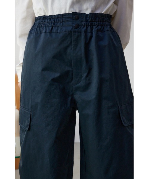 AZUL by moussy(アズールバイマウジー)の「カーブカーゴパンツ(カーゴパンツ・レディース・ライトベージュ/ダークネイビー・SMALL/MEDIUM)」の22枚目の写真