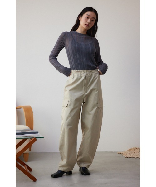 AZUL by moussy(アズールバイマウジー)の「カーブカーゴパンツ(カーゴパンツ・レディース・ライトベージュ/ダークネイビー・SMALL/MEDIUM)」の5枚目の写真