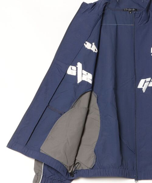 JOHN'S CLOSET（ジョンズクローゼット）の「【13】ユニフォームデザイン パイピング ナイロンジャケット（ナイロンジャケット・メンズ・ブラック/チャコールグレー/ネイビー/オフホワイト・MEDIUM/LARGE）」の5枚目の写真
