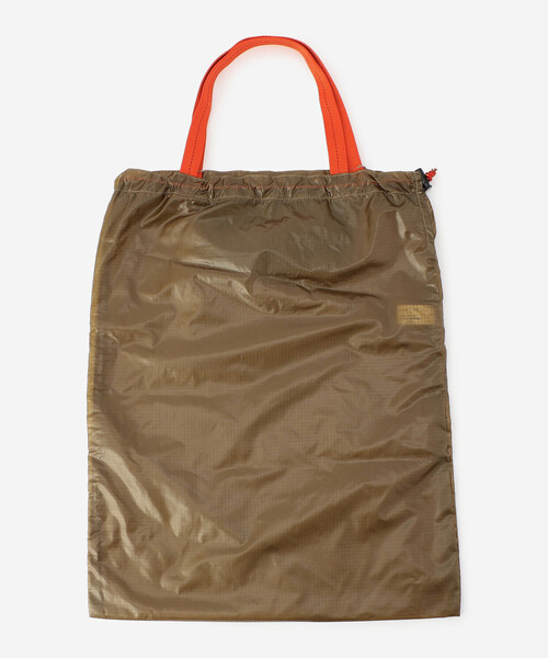 Epperson Mountaineering(エパーソンマウンテニアリング)の「EPPERSON MOUNTAINEERING | パッカブルトートバッグ(トートバッグ・レディース・ブラウン・ONE)」の2枚目の写真