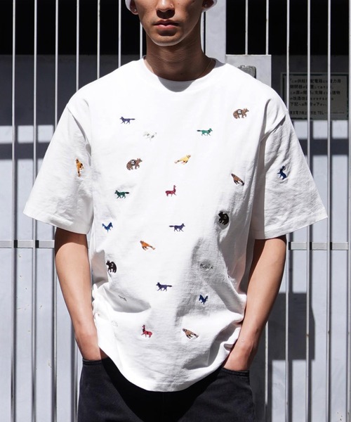 POLeR(ポーラー)の「POLER/ポーラー 半袖Tee 刺繍 オーバーサイズ USAコットン 241MCV0140/241MCV0141/241MCV0142/241MCV0143(Tシャツ/カットソー・メンズ・ホワイト系その他2/ホワイト系その他/ネイビー/ブラック・M/L/XL)」の2枚目の写真