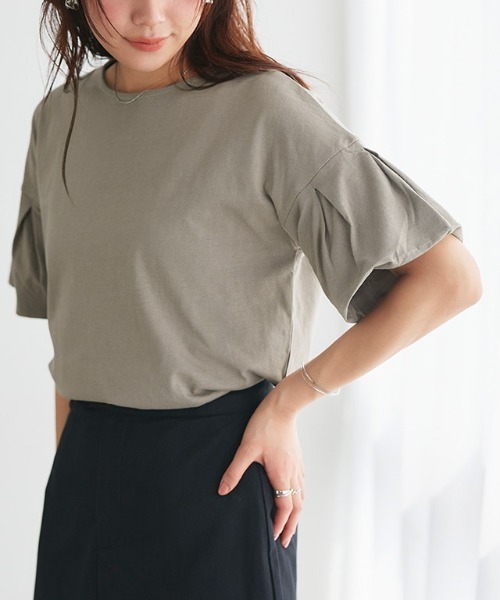 Pierrot(ピエロ)の「バルーンスリーブTシャツ(Tシャツ/カットソー・レディース・ブラック/グレー系その他/オフホワイト/ネイビー・M/L)」の5枚目の写真