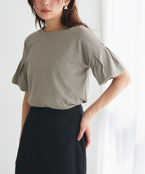 Pierrot(ピエロ)の「バルーンスリーブTシャツ(Tシャツ/カットソー・レディース・ブラック/グレー系その他/オフホワイト/ネイビー・M/L)」の6枚目の写真