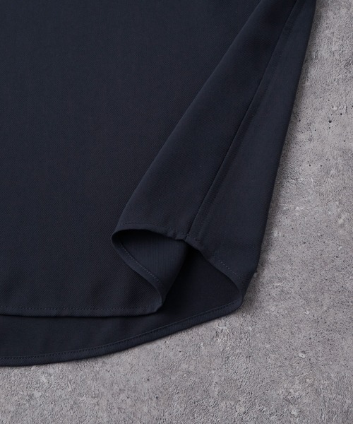 MONO-MART（モノマート）の「綾ドレープ ルーズハーフスリーブスキッパーポロシャツ（ポロシャツ・メンズ・ダークブラウン/ダークネイビー/ブラック/チャコール/モカ/グレイッシュブルー・L/M）」の13枚目の写真