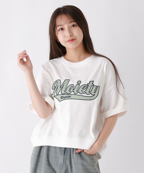 repipi armario（レピピ アルマリオ）の「シャララサテンワッペンT（Tシャツ/カットソー・キッズ・グレー/イエロー/グリーン/ホワイト/ピンク/ブラック/ブルー/ピンク系その他/スミクロ/サックスブルー/ホワイト系その他・SMALL/LARGE/MEDIUM）」の2枚目の写真