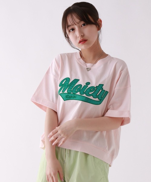 repipi armario（レピピ アルマリオ）の「シャララサテンワッペンT（Tシャツ/カットソー・キッズ・グレー/イエロー/グリーン/ホワイト/ピンク/ブラック/ブルー/ピンク系その他/スミクロ/サックスブルー/ホワイト系その他・SMALL/LARGE/MEDIUM）」の10枚目の写真