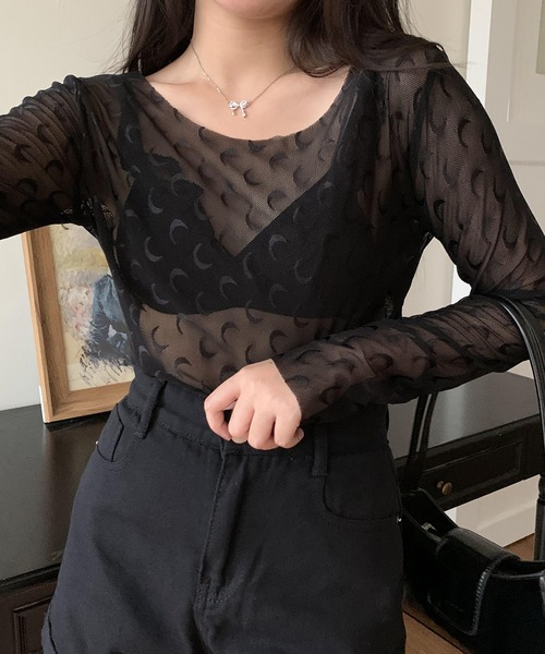 SHEPP(シープ)の「ムーンモチーフ シアートップス(Tシャツ/カットソー・レディース・ホワイト/ブラック・F)」の9枚目の写真