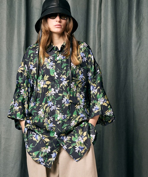 MAISON SPECIAL(メゾンスペシャル)の「《UNISEX》【LIMITED EDITION】Prime-Over Short Sleeve Shirt Coat/プライムオーバーショートスリーブシャツコート【MAISON SPECIAL/メゾンスペシャル】(シャツ/ブラウス・メンズ・オフホワイト/ダークブラック/チャコールグレー/ブルー/ブラック/ホワイト/ライトグレー/テラコッタ/ライトグリーン/パープル・1/2)」の10枚目の写真