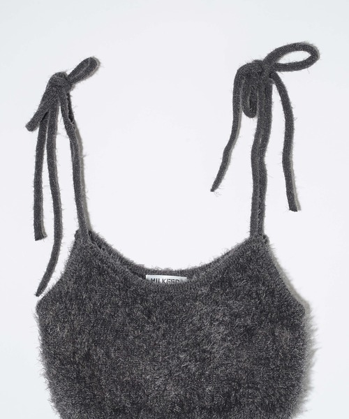 MILKFED.(ミルクフェド)の「SHAGGY NECK RIBBON CAMISOLE(キャミソール・レディース・オフホワイト/ライトブルー/チャコール・ONE SIZE)」の7枚目の写真
