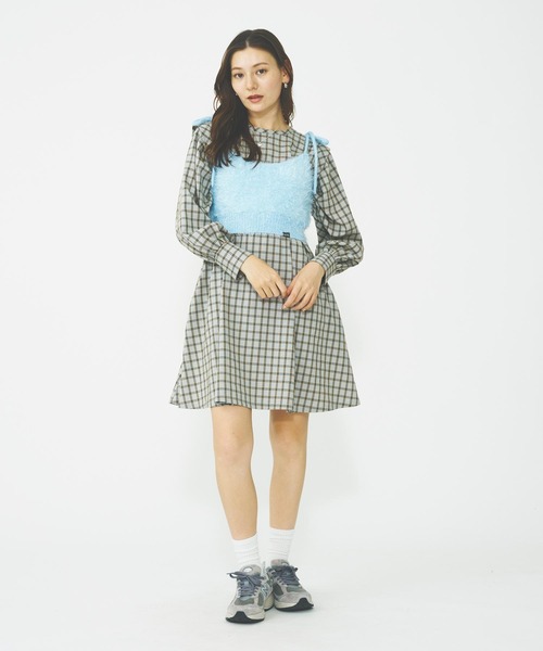 MILKFED.(ミルクフェド)の「SHAGGY NECK RIBBON CAMISOLE(キャミソール・レディース・オフホワイト/ライトブルー/チャコール・ONE SIZE)」の19枚目の写真