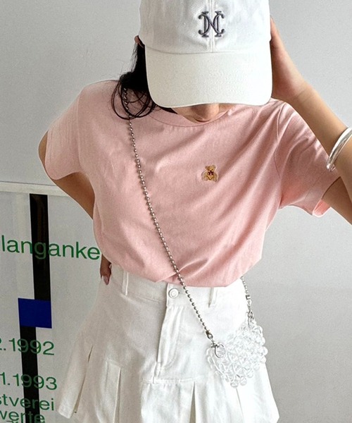 one after another NICE CLAUP（ワンアフターアナザーナイスクラップ）の「【teddy bear コラボ商品】くまちゃん刺しゅうTee（Tシャツ/カットソー・レディース・ピンク/レッド/ネイビー/ホワイト・FREE）」の3枚目の写真