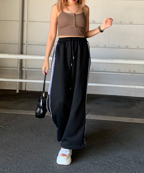 non-hedge（ノンヘッジ）の「前ボタンバックオープンキャミソール（キャミソール・レディース・ブラック/オフホワイト/チャコールグレー/ブラウン・FREE）」の20枚目の写真