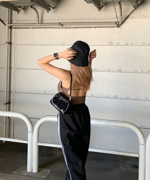 non-hedge（ノンヘッジ）の「前ボタンバックオープンキャミソール（キャミソール・レディース・ブラック/オフホワイト/チャコールグレー/ブラウン・FREE）」の18枚目の写真