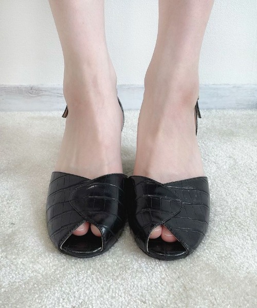 an another angelus（アンアナザーアンジェラス）の「クロコバックストラップサンダル/ananotherangelus（サンダル・レディース・ブラウン/ブラック/ブルーグリーン・M/L/S）」の7枚目の写真