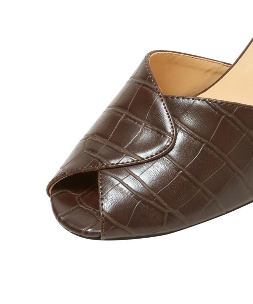 an another angelus（アンアナザーアンジェラス）の「クロコバックストラップサンダル/ananotherangelus（サンダル・レディース・ブラウン/ブラック/ブルーグリーン・M/L/S）」の19枚目の写真