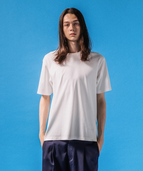 ADAM ET ROPE'(アダムエロペ)の「【接触冷感】スタンダード Tシャツ / ロングシーズン着用可能(Tシャツ/カットソー・メンズ・ブラック/ホワイト/ネイビー・L/M)」の2枚目の写真