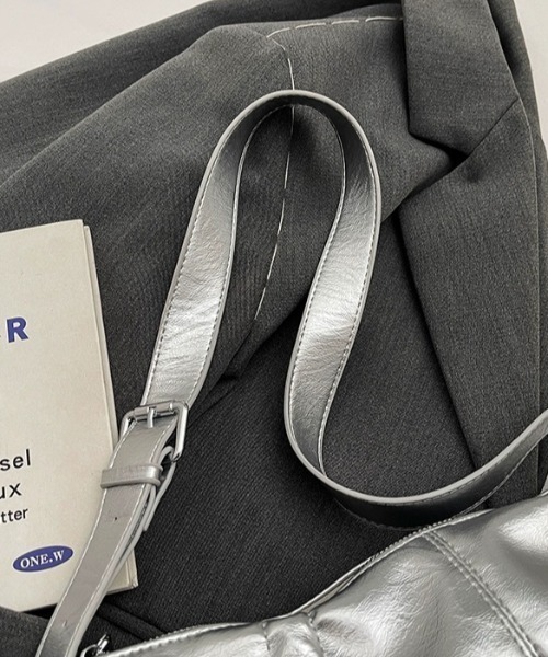 .KOM（ドットコム）の「A'GEM/9 × .kom 『.KOM/ドットケーオーエム』 リボンショルダー BAG（ショルダーバッグ・レディース・シルバー/ブラック/アイボリー/ピンク・FREE）」の15枚目の写真