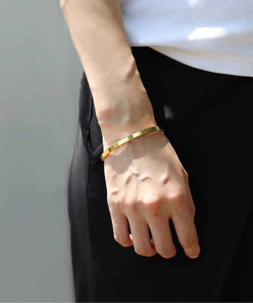 ieLS（イエルズ）の「金属アレルギー対応「ieLS」ステンレス　プレーンサークルバングル（バングル/リストバンド・メンズ・ゴールド/ブラック/シルバー・ONE SIZE）」の3枚目の写真