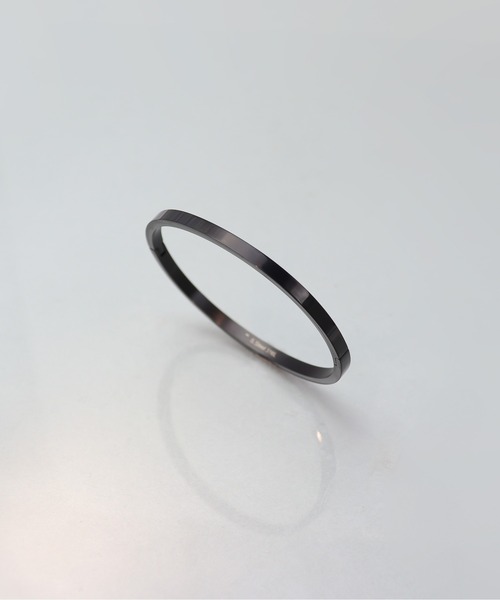 ieLS（イエルズ）の「金属アレルギー対応「ieLS」ステンレス　プレーンサークルバングル（バングル/リストバンド・メンズ・ゴールド/ブラック/シルバー・ONE SIZE）」の2枚目の写真