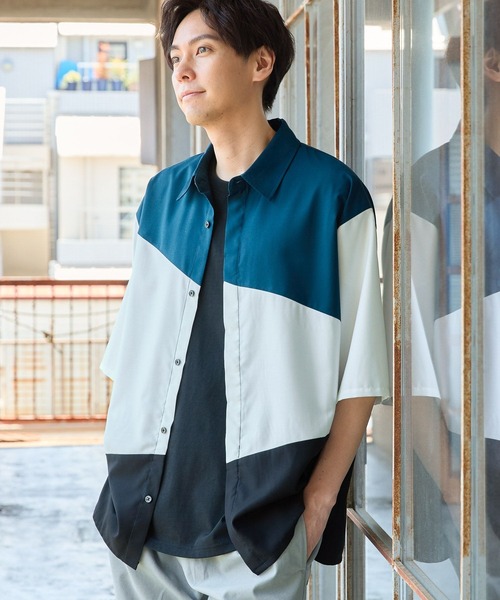 LAKOLE(ラコレ)の「TRアソート切り替えシャツ半袖 / 131481(シャツ/ブラウス・メンズ・チャコール/ベージュ/グリーン・X-LARGE/MEDIUM/LARGE)」の3枚目の写真