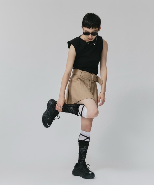 led.tokyo（レッドトウキョウ）の「【led.tokyo】変形肩パットTEE（Tシャツ/カットソー・レディース・ホワイト/ブラック・FREE）」の13枚目の写真