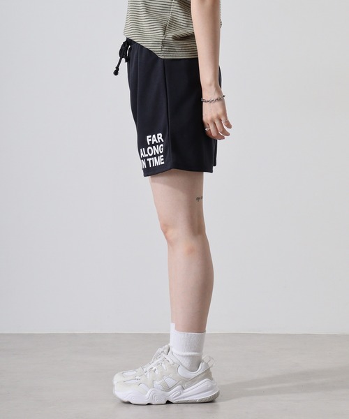 atONE(アットワン)の「ミニ裏毛ワンポイントプリントショートパンツ(その他パンツ・レディース・ネイビー/ブラック・M/L)」の8枚目の写真