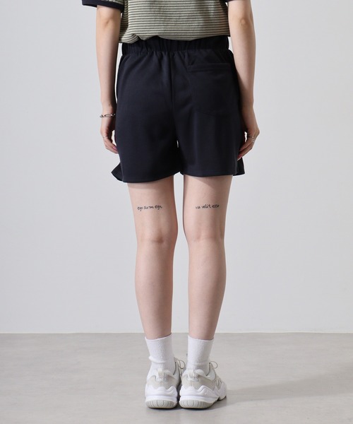 atONE(アットワン)の「ミニ裏毛ワンポイントプリントショートパンツ(その他パンツ・レディース・ネイビー/ブラック・M/L)」の7枚目の写真