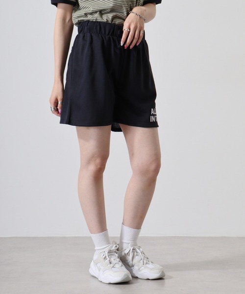 atONE(アットワン)の「ミニ裏毛ワンポイントプリントショートパンツ(その他パンツ・レディース・ネイビー/ブラック・M/L)」の12枚目の写真