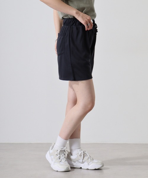 atONE(アットワン)の「ミニ裏毛ワンポイントプリントショートパンツ(その他パンツ・レディース・ネイビー/ブラック・M/L)」の13枚目の写真