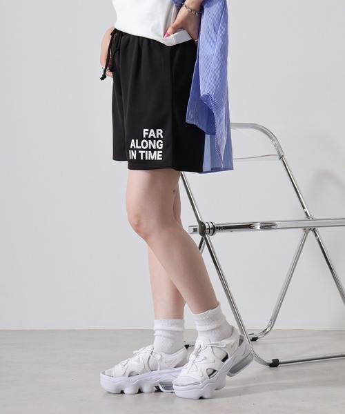 atONE(アットワン)の「ミニ裏毛ワンポイントプリントショートパンツ(その他パンツ・レディース・ネイビー/ブラック・M/L)」の16枚目の写真