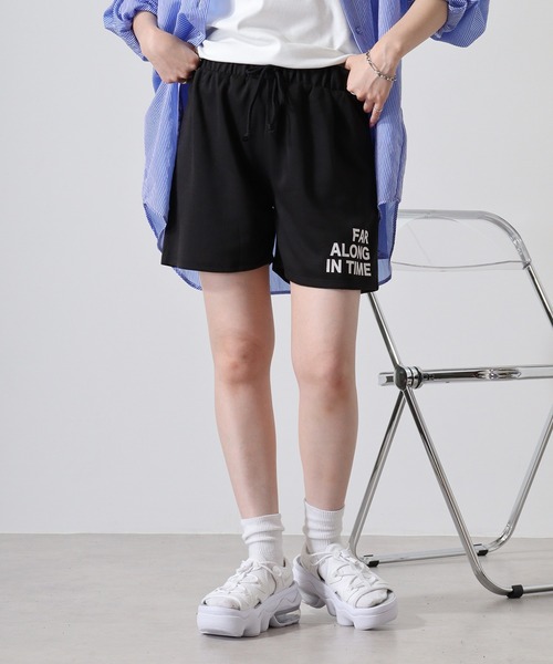 atONE(アットワン)の「ミニ裏毛ワンポイントプリントショートパンツ(その他パンツ・レディース・ネイビー/ブラック・M/L)」の14枚目の写真