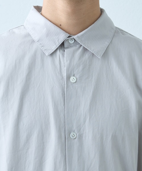 CIAOPANIC TYPY（チャオパニックティピー）の「針抜きストライプレギュラーカラーシャツ（シャツ/ブラウス・メンズ・カーキ/ブラウン/ブルー/グレー・LARGE/MEDIUM）」の8枚目の写真