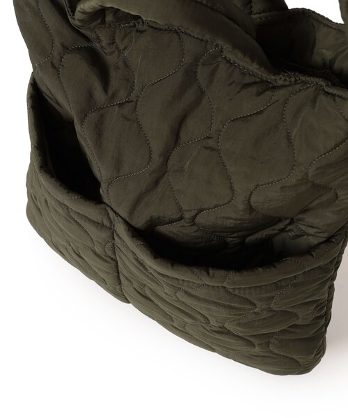 B:MING by BEAMS（ビーミングバイビームス）の「キルト トート バッグ（トートバッグ・メンズ・ブラック/オリーブ/ネイビー・ONE SIZE）」の12枚目の写真