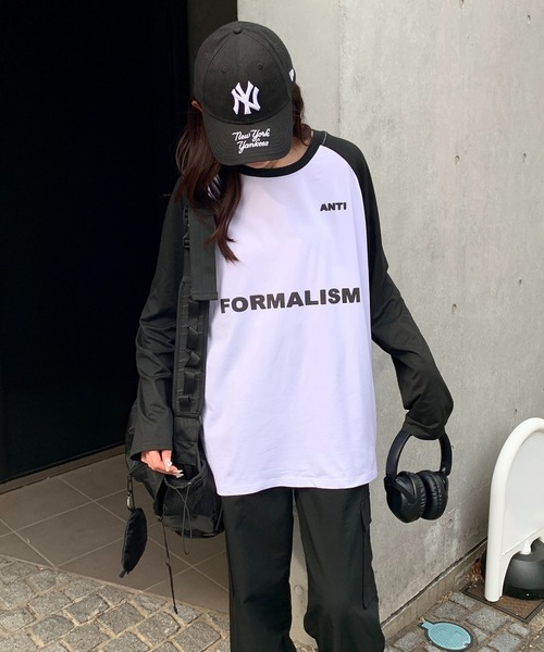 lilful(リルフル)の「フロントデザイン ラグランロンT(Tシャツ/カットソー・レディース・グレー/ブラック系その他/ホワイト・M/L)」の14枚目の写真