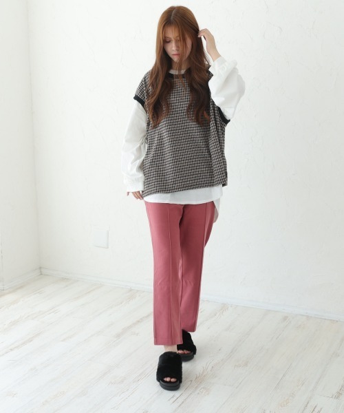DEMETER(デメテル)の「厚底ソール ボリューム抜群 ダブルベルト ファーサンダル(サンダル・レディース・グレー/ブラック・S/M/L)」の11枚目の写真