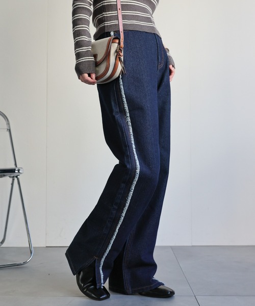 ap retro（アプレトロ）の「サイドフリンジスリットデニムパンツ / ルーズデニムパンツ（デニムパンツ・レディース・ネイビー/ブルー/グレー・MEDIUM/LARGE）」の3枚目の写真