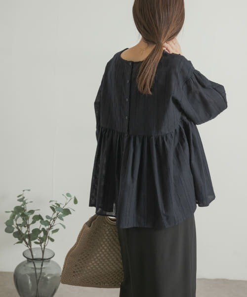 URBAN RESEARCH DOORS（アーバンリサーチドアーズ）の「シアーJQコットン2WAYギャザーブラウス（シャツ/ブラウス・レディース・ネイビー/ブラウン/ボルドー・MEDIUM）」の7枚目の写真