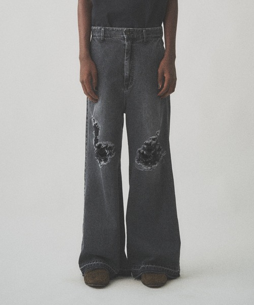 Juha（ユハ）の「DAMAGE WIDE DENIM PANTS（デニムパンツ・メンズ・ブラック・4/3/2）」の5枚目の写真