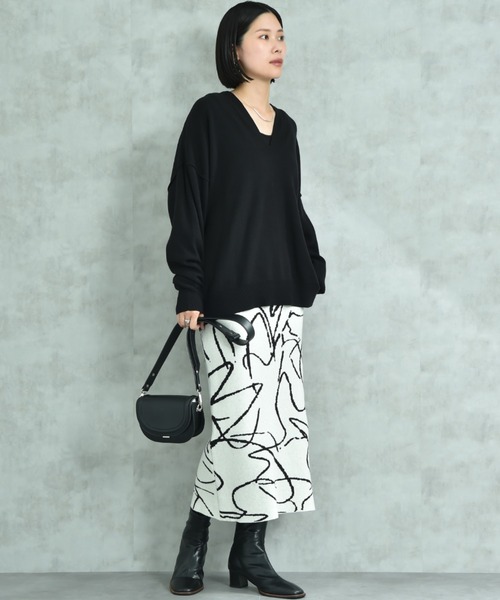 actuel（アクチュエル）の「【ａｃｔｕｅｌ】スウェットライクＶネックプルオーバー（ニット/セーター・レディース・オフホワイト/グレー/ブルー/ブラック・FREE）」の19枚目の写真