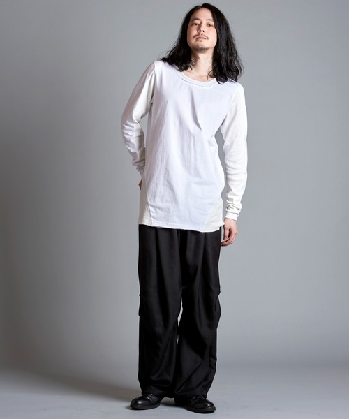 NO ID.(ノーアイディ)の「【NO ID.】Changing Cut-Off Crew Neck Long T-Shirt / チェンジング カットオフ クルーネック ロンT(Tシャツ/カットソー・メンズ・ホワイト/グレー/ブラック・1/2)」の22枚目の写真