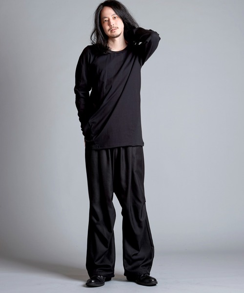 NO ID.(ノーアイディ)の「【NO ID.】Changing Cut-Off Crew Neck Long T-Shirt / チェンジング カットオフ クルーネック ロンT(Tシャツ/カットソー・メンズ・ホワイト/グレー/ブラック・1/2)」の9枚目の写真