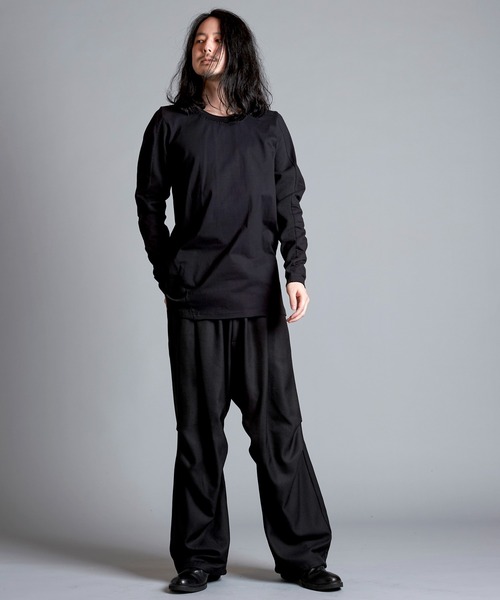 NO ID.(ノーアイディ)の「【NO ID.】Changing Cut-Off Crew Neck Long T-Shirt / チェンジング カットオフ クルーネック ロンT(Tシャツ/カットソー・メンズ・ホワイト/グレー/ブラック・1/2)」の4枚目の写真