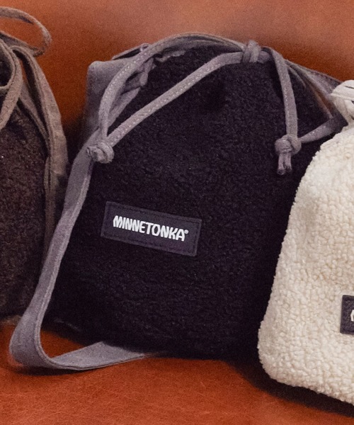 Minnetonka（ミネトンカ）の「【MINNETONKA】ミネトンカ PURSE BOA BAG　巾着バッグ（ショルダーバッグ・レディース・アイボリー/グレー/ブラウン・FREE）」の15枚目の写真