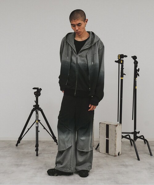 tk.TAKEO KIKUCHI（ティーケータケオキクチ）の「◆K’PJT by Aoi FANCY LAYERED ZIP PARKA（パーカー・メンズ・ブラック/ブラック系・88）」の17枚目の写真