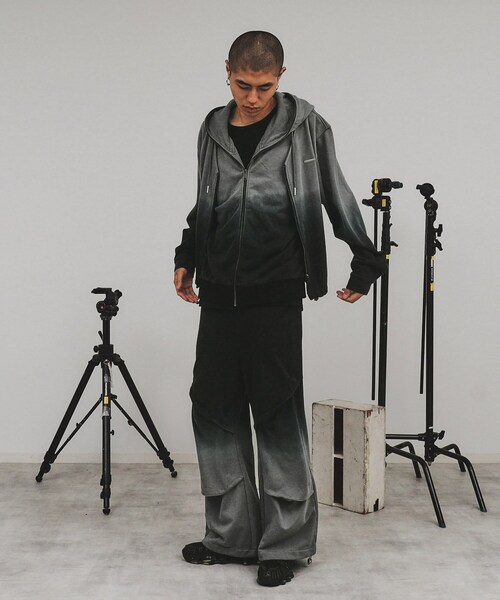 tk.TAKEO KIKUCHI（ティーケータケオキクチ）の「◆K’PJT by Aoi FANCY LAYERED ZIP PARKA（パーカー・メンズ・ブラック/ブラック系・88）」の18枚目の写真