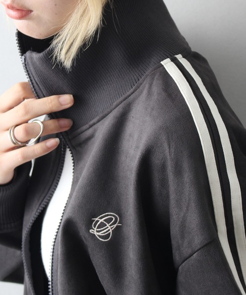SpRay（スプレイ）の「スエードポンチクロップドトラックジャケット